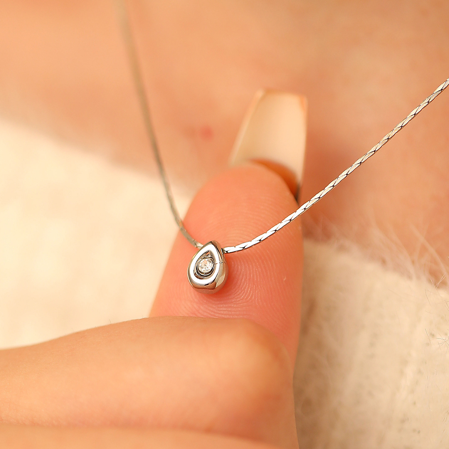 Simple Fashion Water Drop Smal - Pearl Trim Chain ulasan dan harga