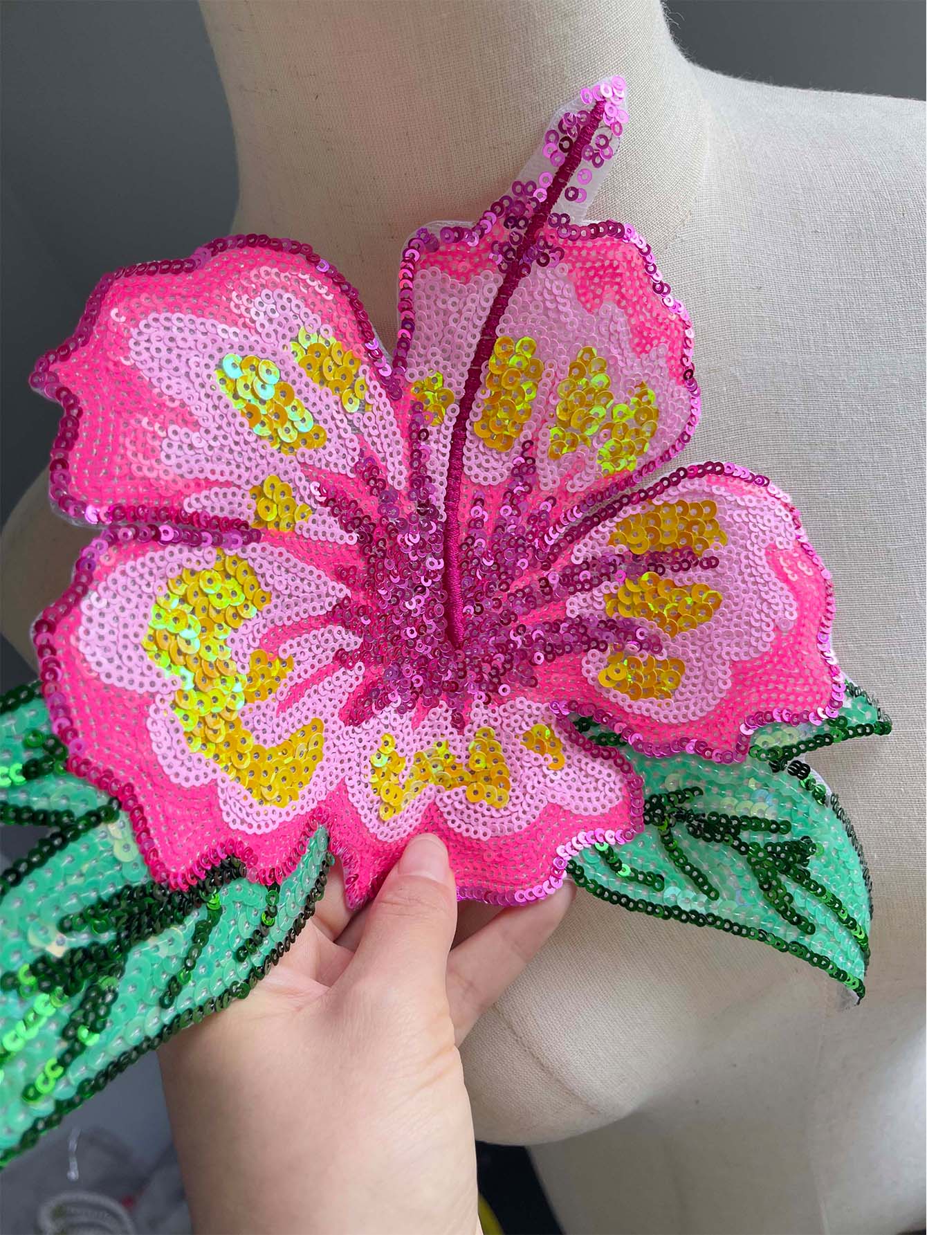 1 Piece 26CM Shining Pink Sequ - Applique Patch Flower ulasan dan harga